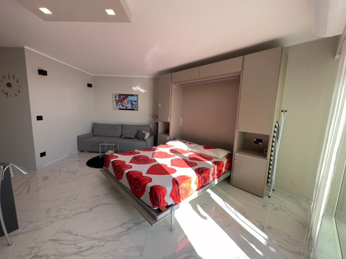 Exclusive Panoramic Sea View In Victoria Beach Menton Exterior photo