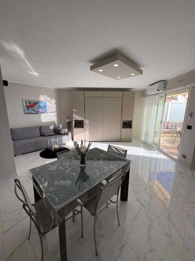 Exclusive Panoramic Sea View In Victoria Beach Menton Exterior photo